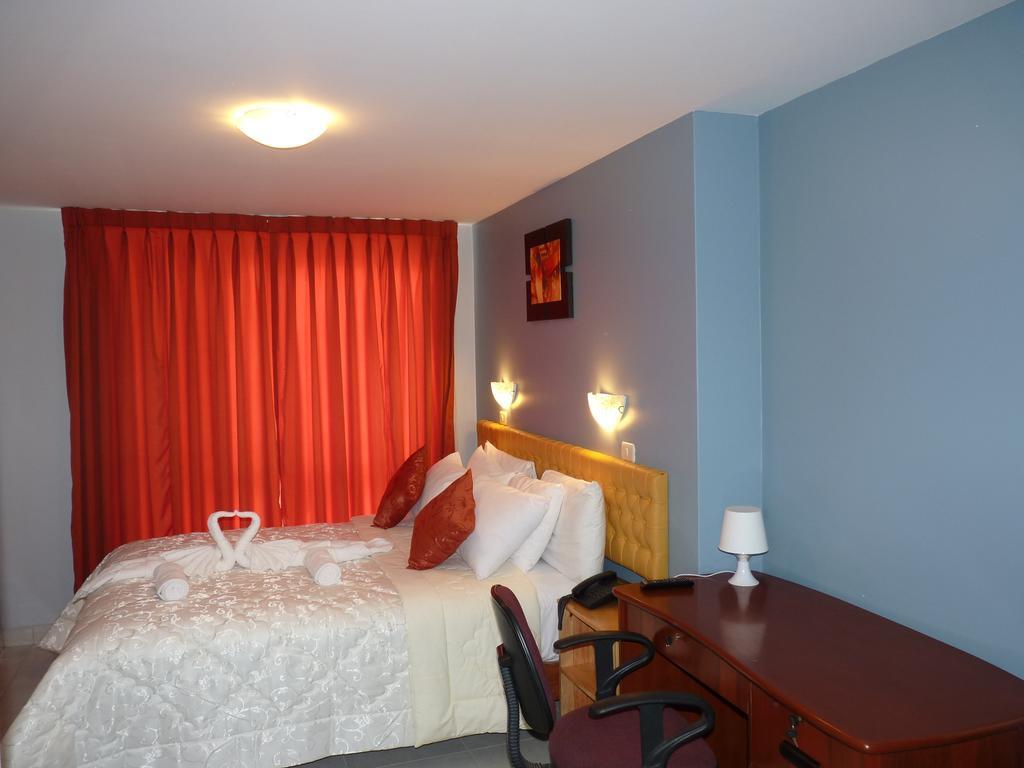 El Peregrino Apart Hotel Абанкай Номер фото
